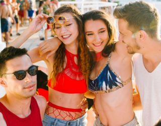 Croazia isola di Pag giovaniNovalja