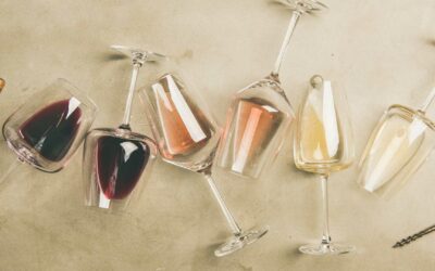 Il vino greco: un viaggio sensoriale alla scoperta dei colori e degli aromi della terra ellenica