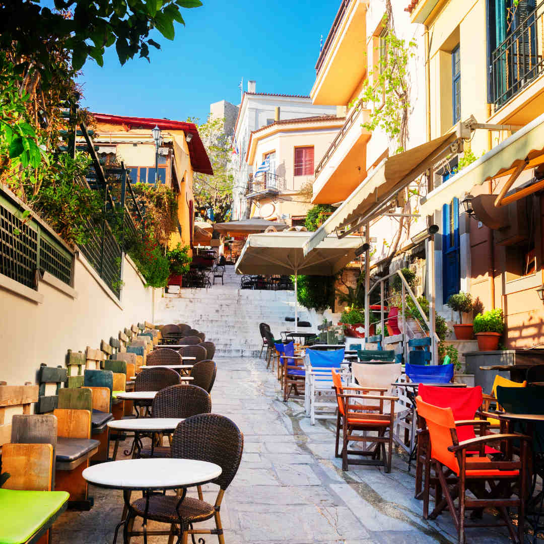 taverne nelle vie laterali del centro di Atene